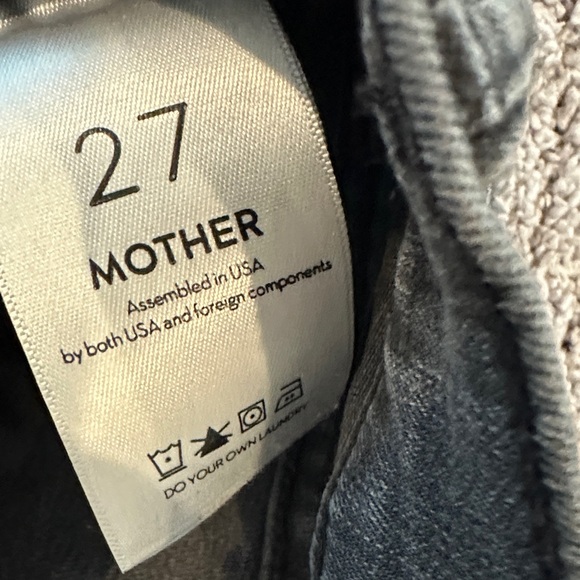 MOTHER Women's High-Rise Black Washed Frayed Hem Flare Jeans - Picture 4 of 4